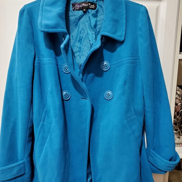 Coat - Picture 6 of 8